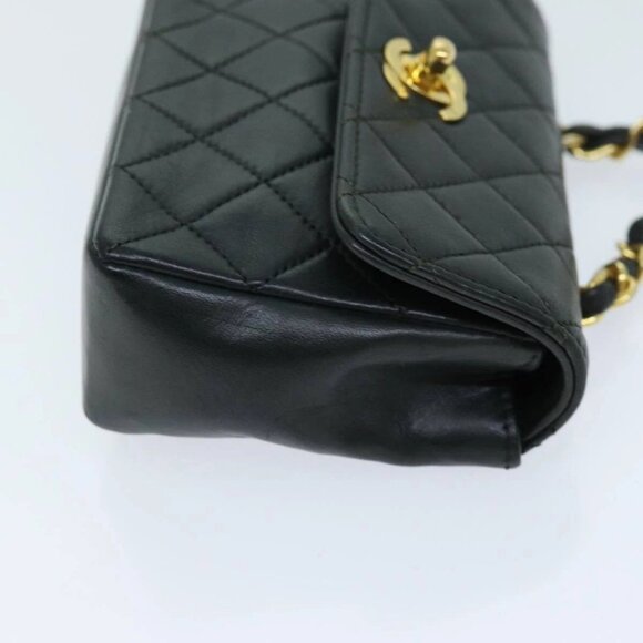 CHANEL Mini Matelasse Turn Lock Chain Bag Lamb Skin Black CC Auth 72435AV - Picture 4 of 15